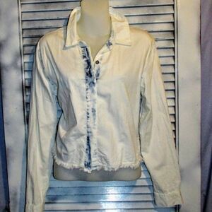 Free Heart XS Distressed Cropped Button